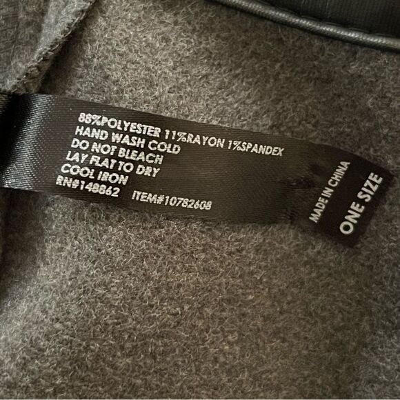 Torrid Gray Marled Knit Cape Poncho with Faux Leather Trim One Size - Picture 7 of 7